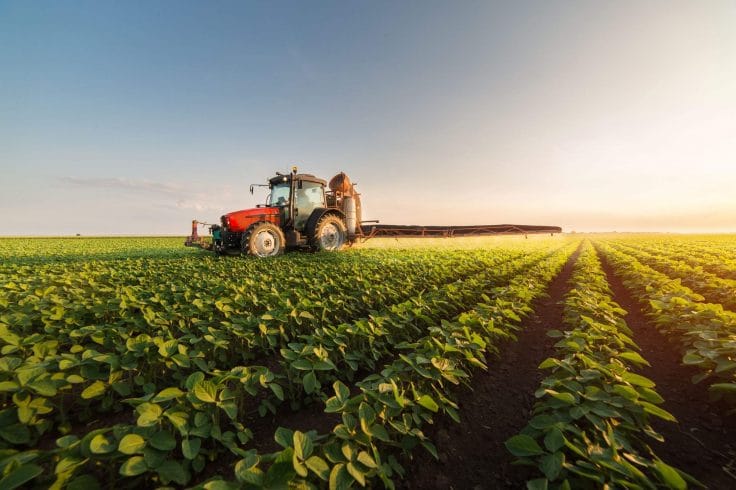 O monitoramento de tratores contribui para a segurança e aumento da produtividade agrícola.